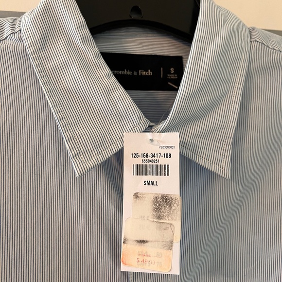 Abercrombie & Fitch Blue Striped Button Down - Picture 5 of 11